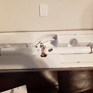 T3 Swirl Ceramic Curler Iron